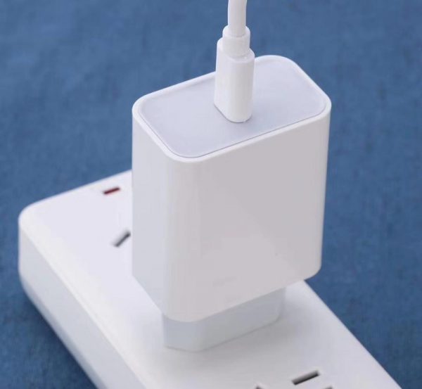 AWELL UL certification PD 18W USB type c wall charger - Image 2